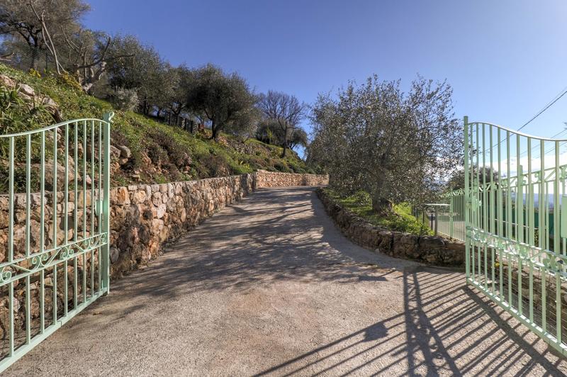 Maison - 137 m² - 5 pièces