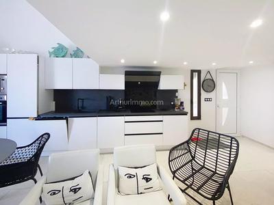 Appartement - 70 m² - 4 pièces