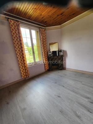 Maison de ville - 84 m² - 5 pièces