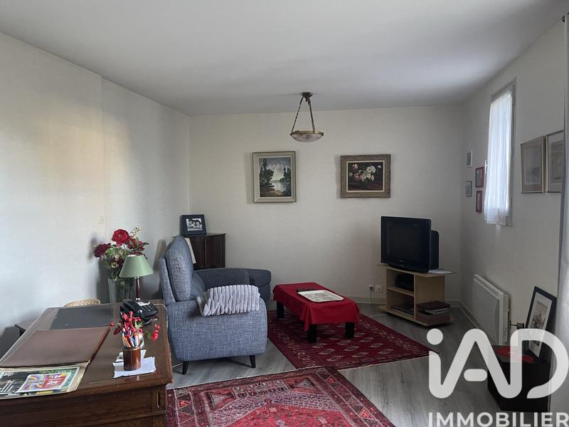 Maison - 249 m² - 8 pièces