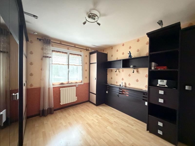 Maison traditionnelle - 93 m² - 7 pièces