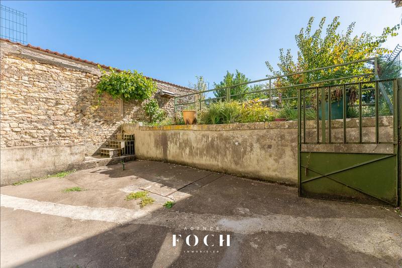 Maison - 185 m² - 7 pièces