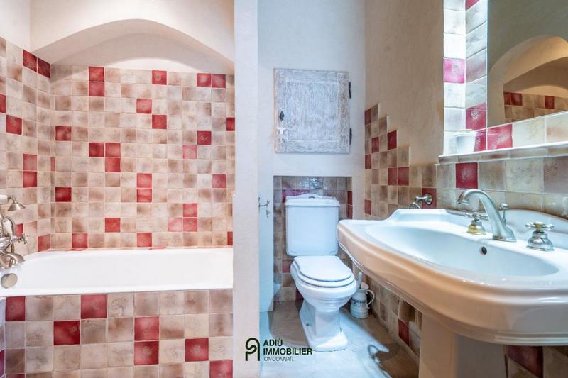 Maison de ville - 226 m² - 6 pièces