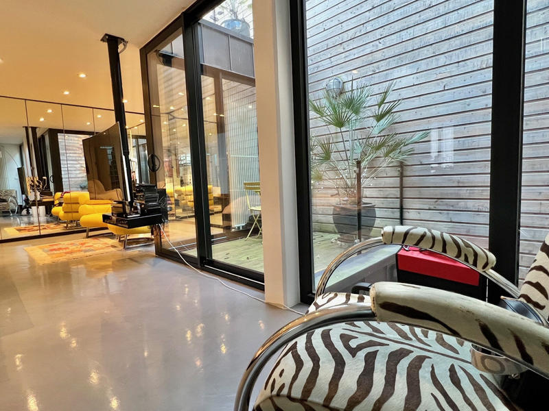 Maison - 217 m² - 6 pièces