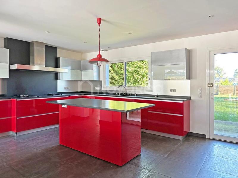 Maison - 644 m² - 17 pièces