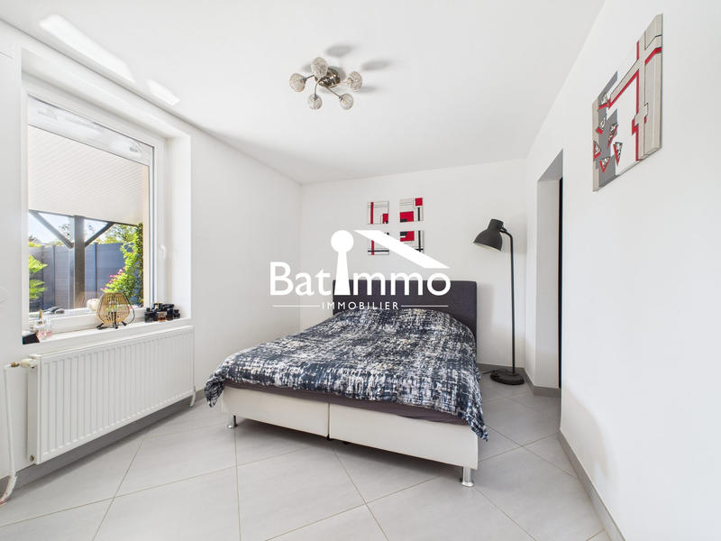 Maison - 245 m² - 8 pièces