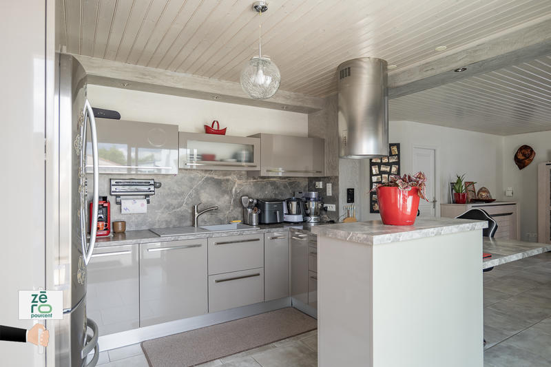 Maison - 159 m² - 7 pièces