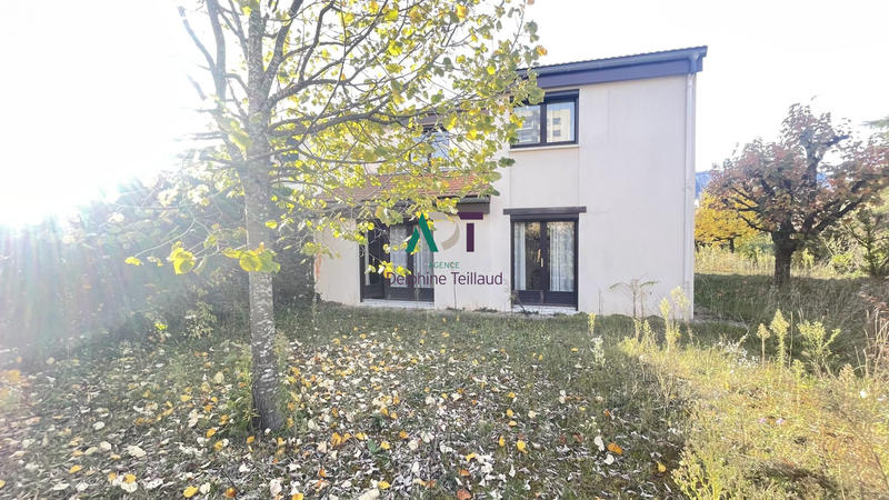 Maison - 121 m² - 6 pièces
