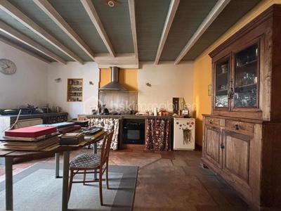 Maison de ville - 250 m² - 7 pièces