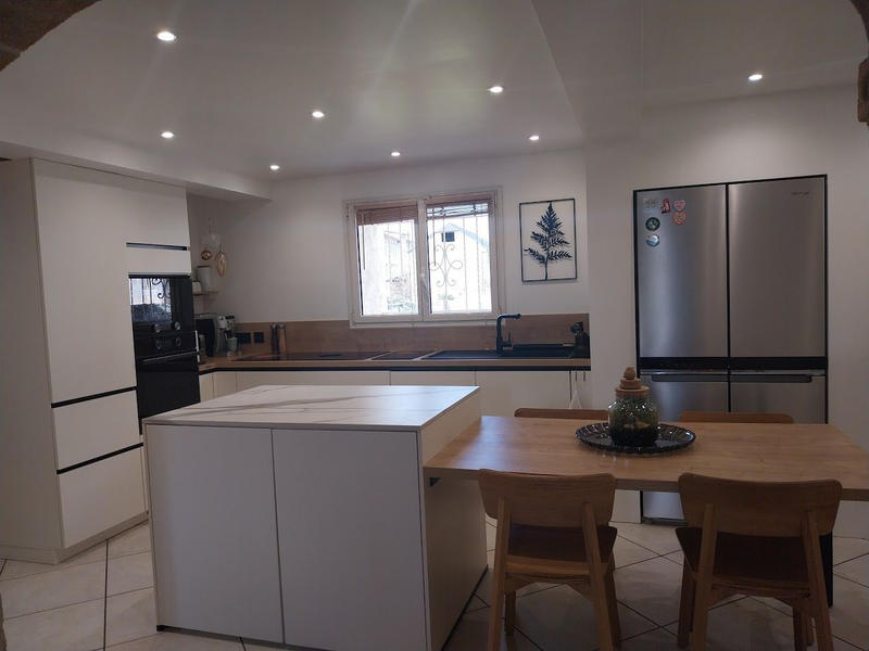 Maison - 270 m² - 7 pièces