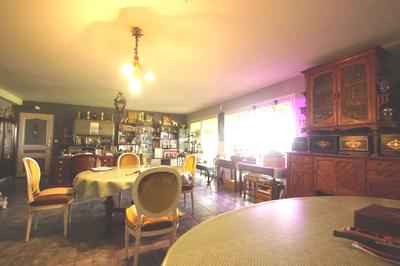 Viager - Ferme - 230 m² - 10 pièces