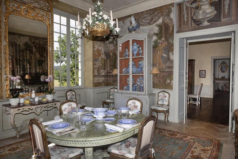 Château - 677 m² - 20 pièces