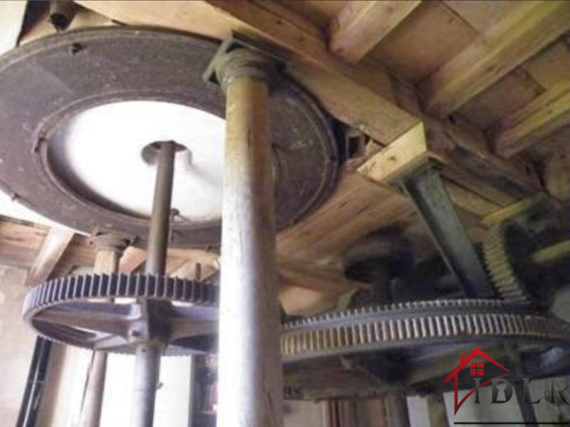 Maison - 300 m² - 7 pièces