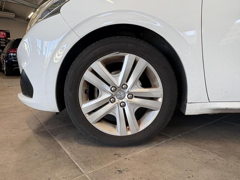 Peugeot 208 1.2i Pt 12v - 82 Berline Style Phase 2 / Garantie 12 Mois
