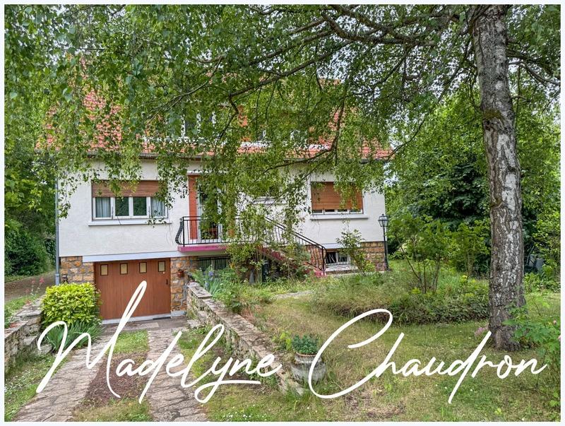 Maison - 200 m² - 8 pièces