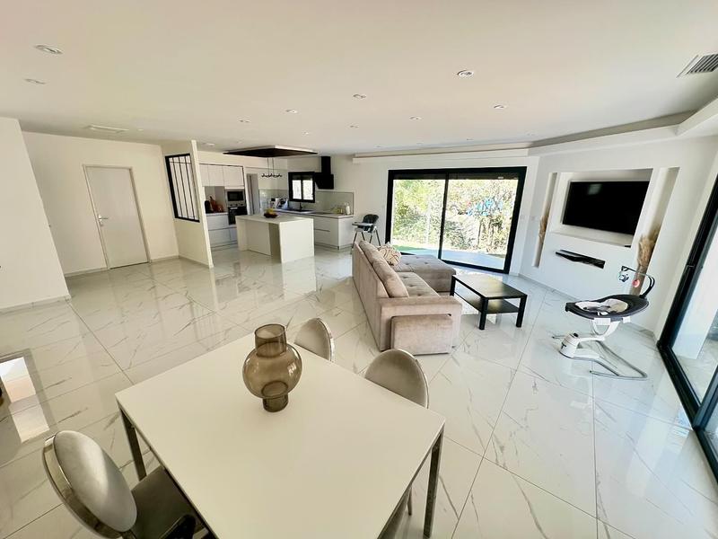 Villa - 130 m² - 5 pièces