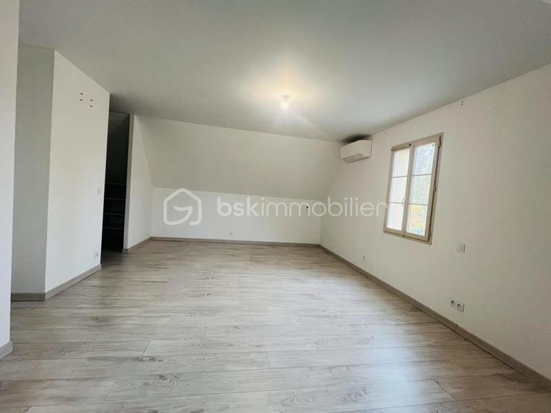 Maison - 180 m² - 7 pièces