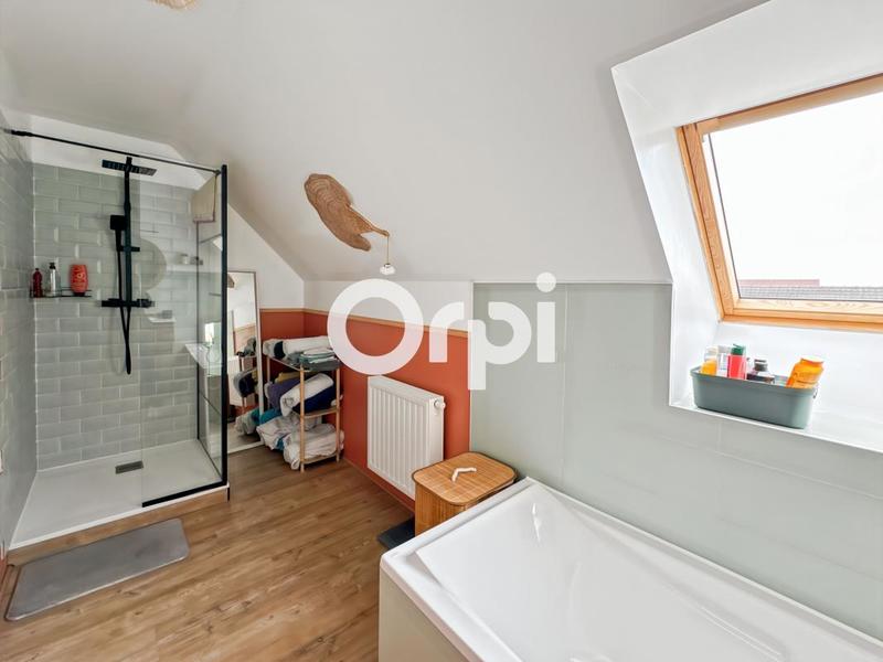 Maison - 110 m² - 4 pièces