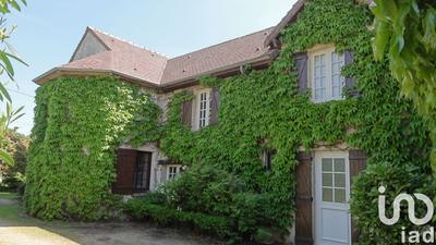 Maison - 372 m² - 9 pièces