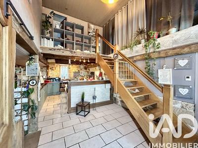 Maison - 143 m² - 5 pièces