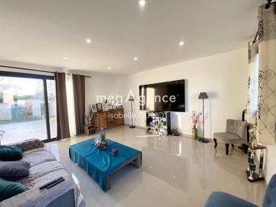 Maison - 90 m² - 3 pièces