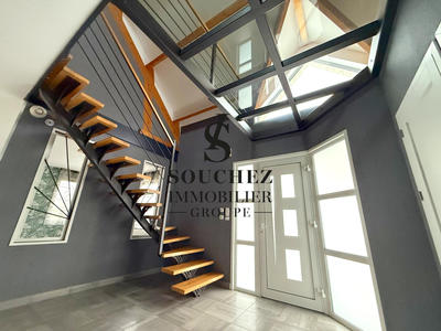 Maison - 245 m² - 7 pièces