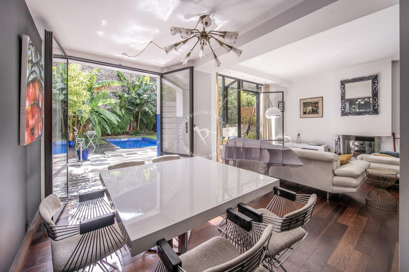 Maison - 172 m² - 9 pièces