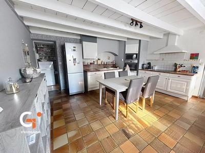 Maison - 133 m² - 6 pièces