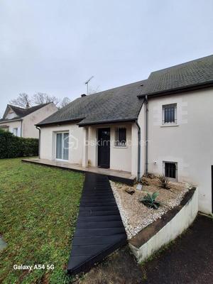 Maison traditionnelle - 100 m² - 5 pièces