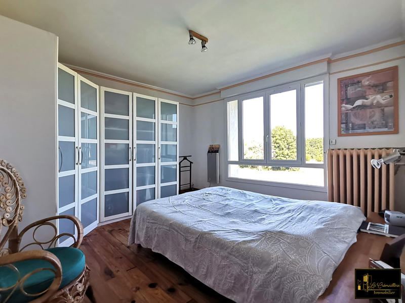 Maison ancienne - 230 m² - 8 pièces