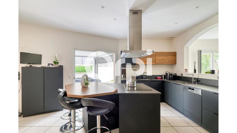 Villa - 220 m² - 7 pièces