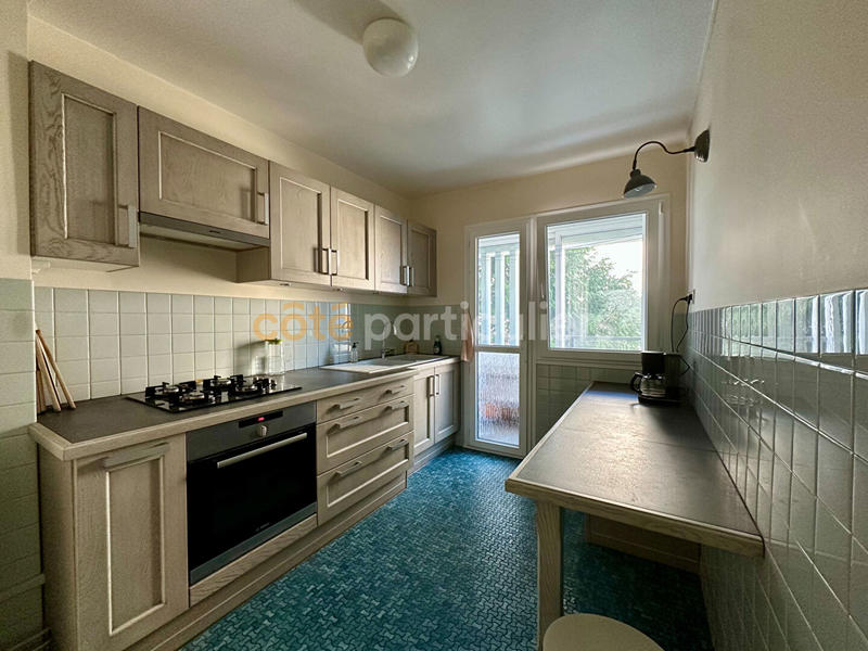 Appartement - 92 m² - 4 pièces