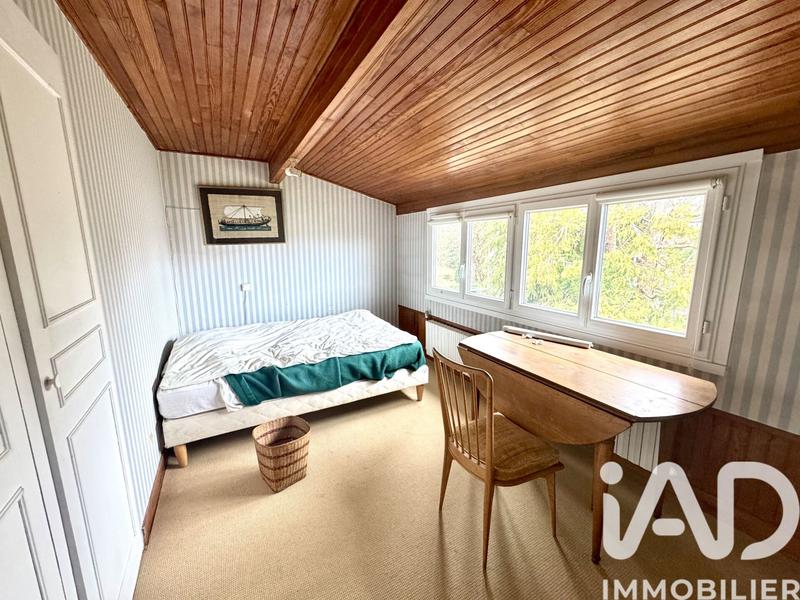 Maison - 140 m² - 8 pièces