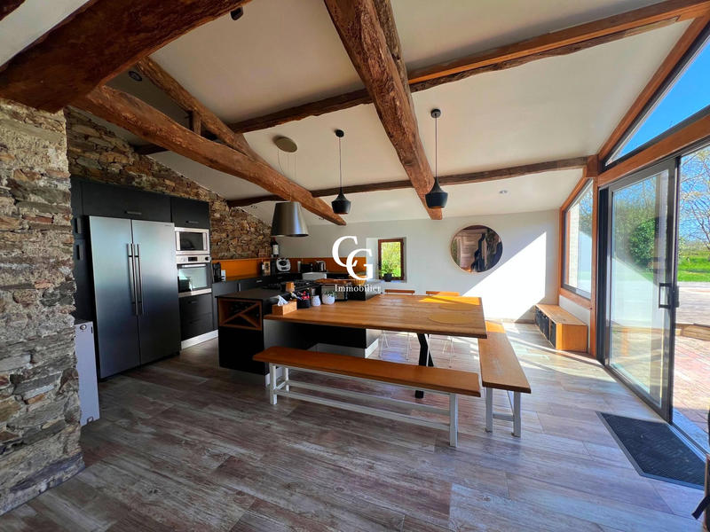 Maison ancienne - 200 m² - 8 pièces