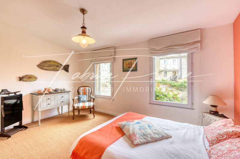 Maison - 203 m² - 7 pièces