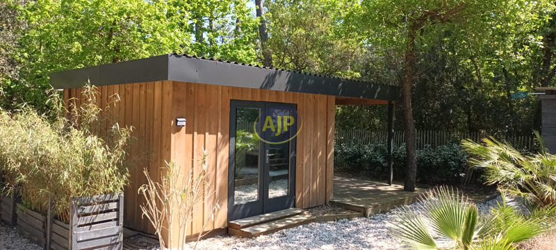 Villa - 200 m² - 7 pièces