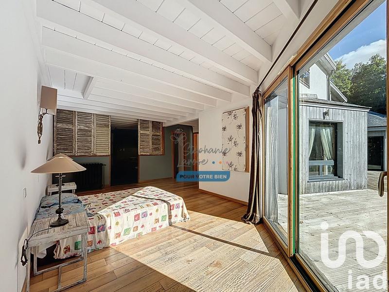 Maison de maîtres - 251 m² - 9 pièces