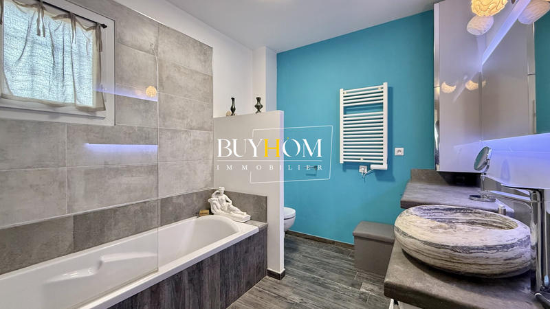 Maison - 87 m² - 4 pièces