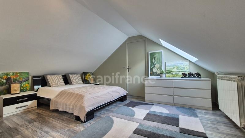 Maison - 185 m² - 6 pièces