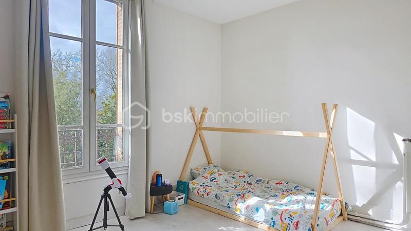 Propriété - 280 m² - 10 pièces