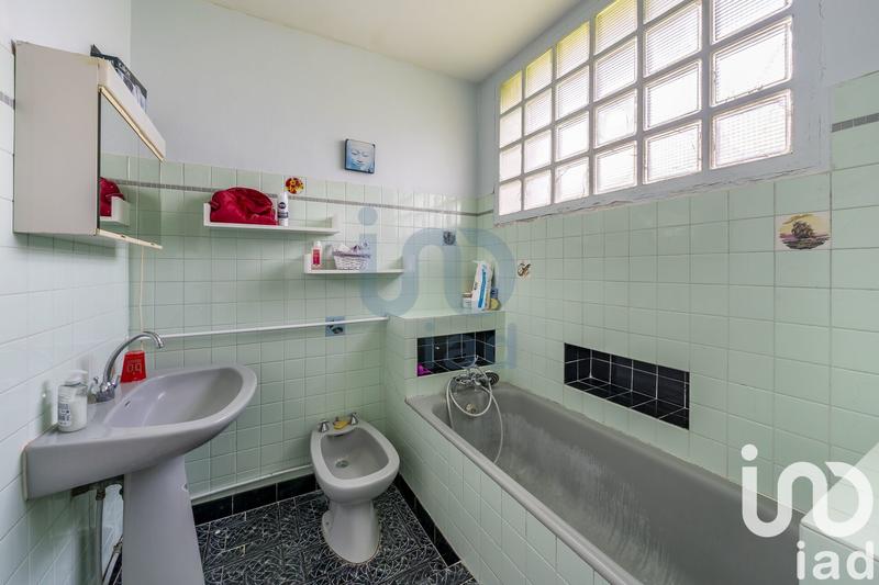 Maison - 257 m² - 8 pièces