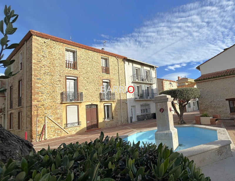 Maison traditionnelle - 255 m² - 12 pièces