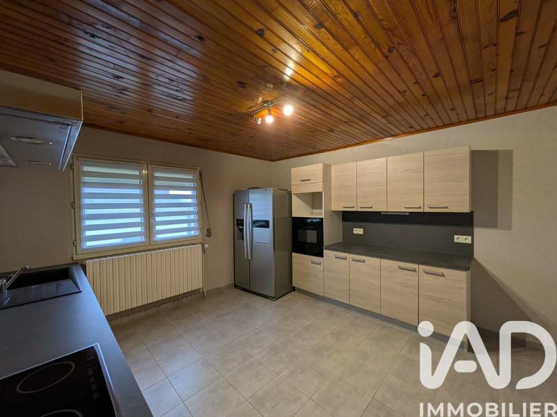 Maison - 161 m² - 8 pièces