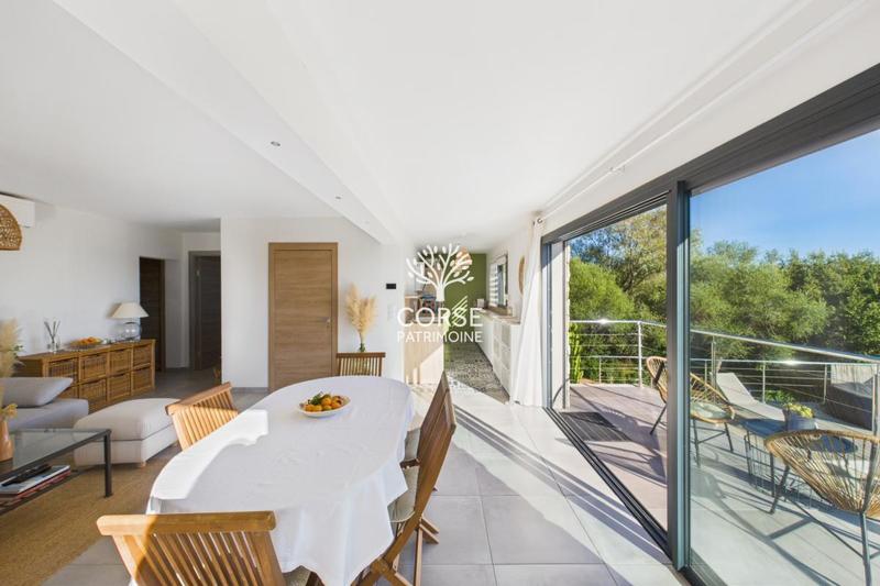 Villa - 95 m² - 4 pièces