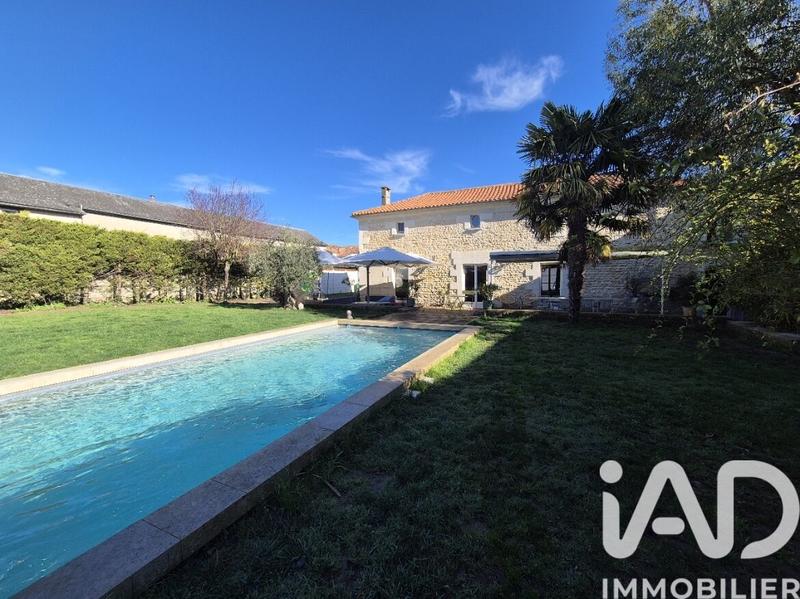 Maison - 291 m² - 10 pièces