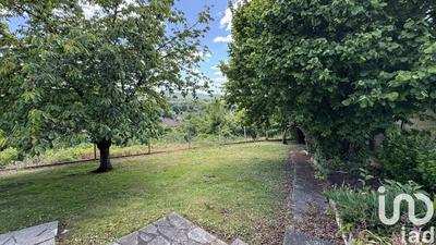 Maison - 98 m² - 5 pièces