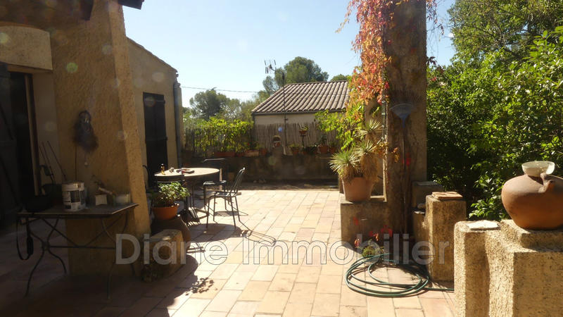 Villa - 101 m² - 4 pièces