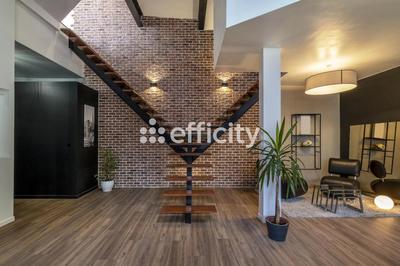 Maison - 185 m² - 5 pièces