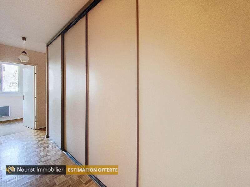 Appartement - 82 m² - 4 pièces