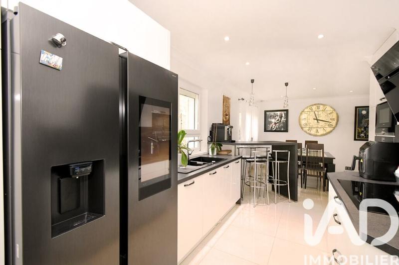 Maison - 170 m² - 6 pièces